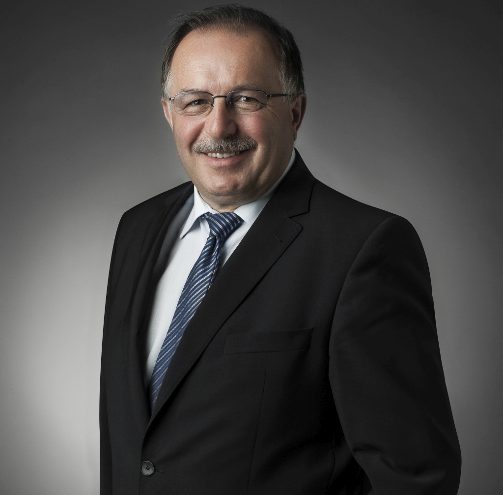 A szerencse és a véletlen szerepe a generációváltásban Bárány László, 365 üzleti történet, Master Good