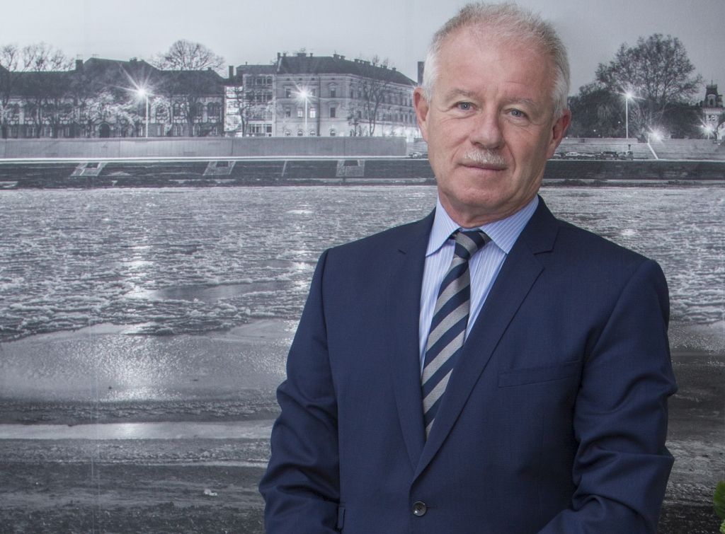 Határtalan kockáztatás Gellért Ákos, 365 üzleti történet