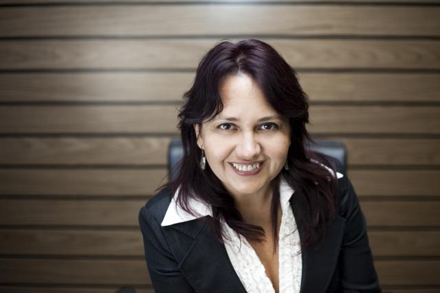 Simon Erika, 365 üzleti történet