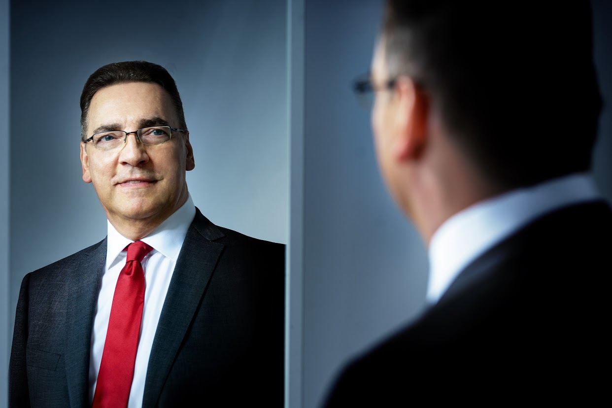 Bátran nézhetek a tükörbe 365 üzleti történet, Tóth Tamás, Opten, üzleti tisztesség