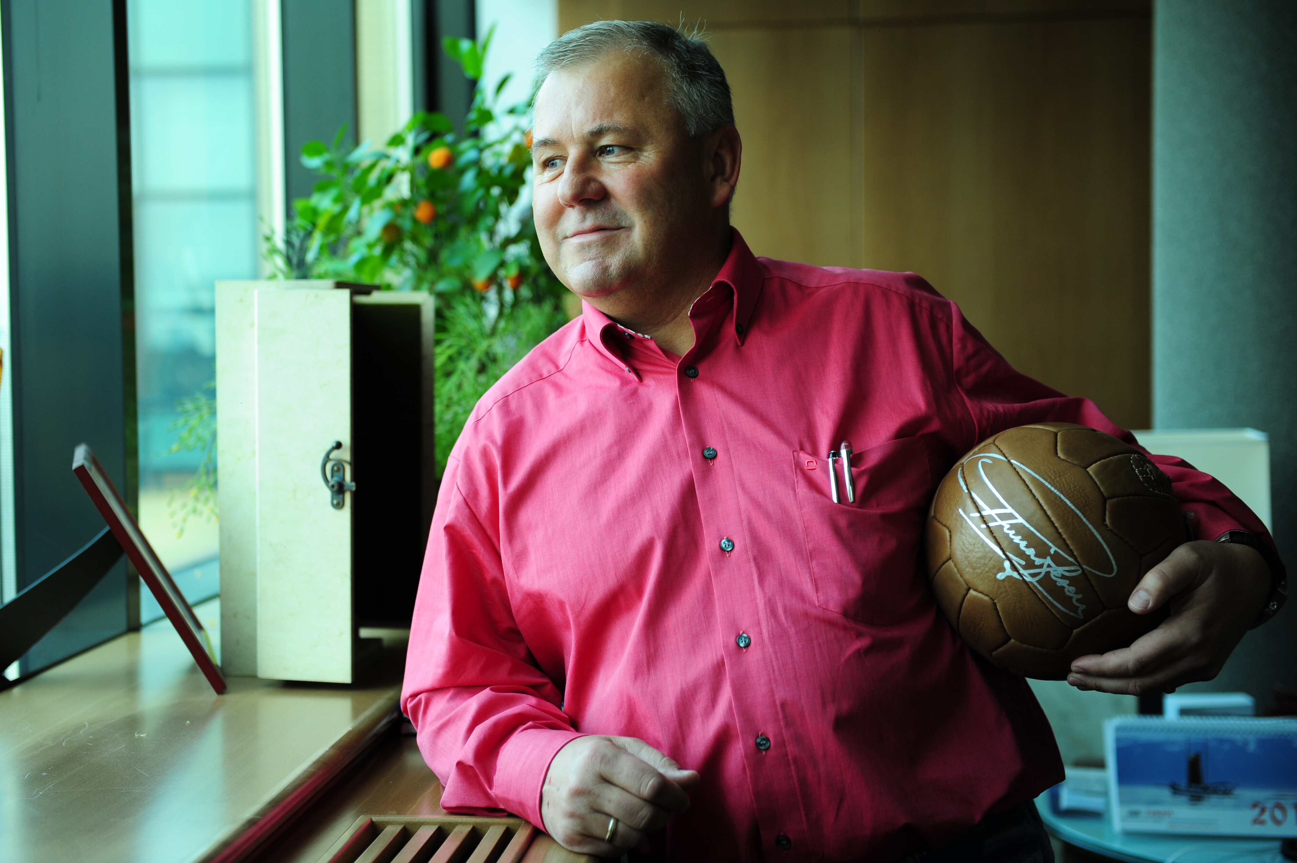 Partnerség: Megígértük, odaértünk, megoldottuk! 365 üzleti történet,Varga Mihály, KÉSZ