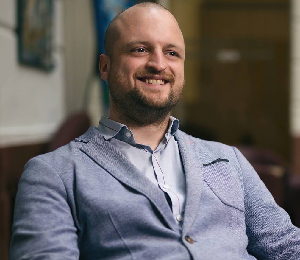 Wohlmouth Máté, 365 üzleti történet, Coding Sans