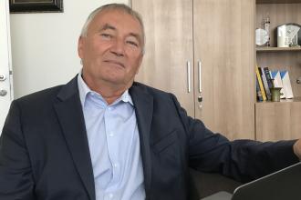 365 üzleti történet,Szajbély György