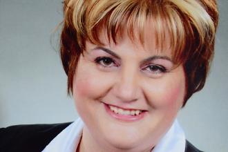 365 üzleti történet,Szakács Hedvig, ZIMBO