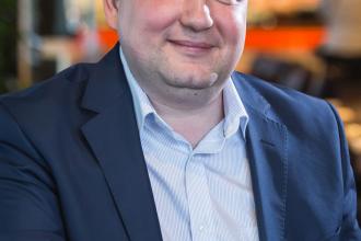 365 üzleti történet,Váradi Zoltán