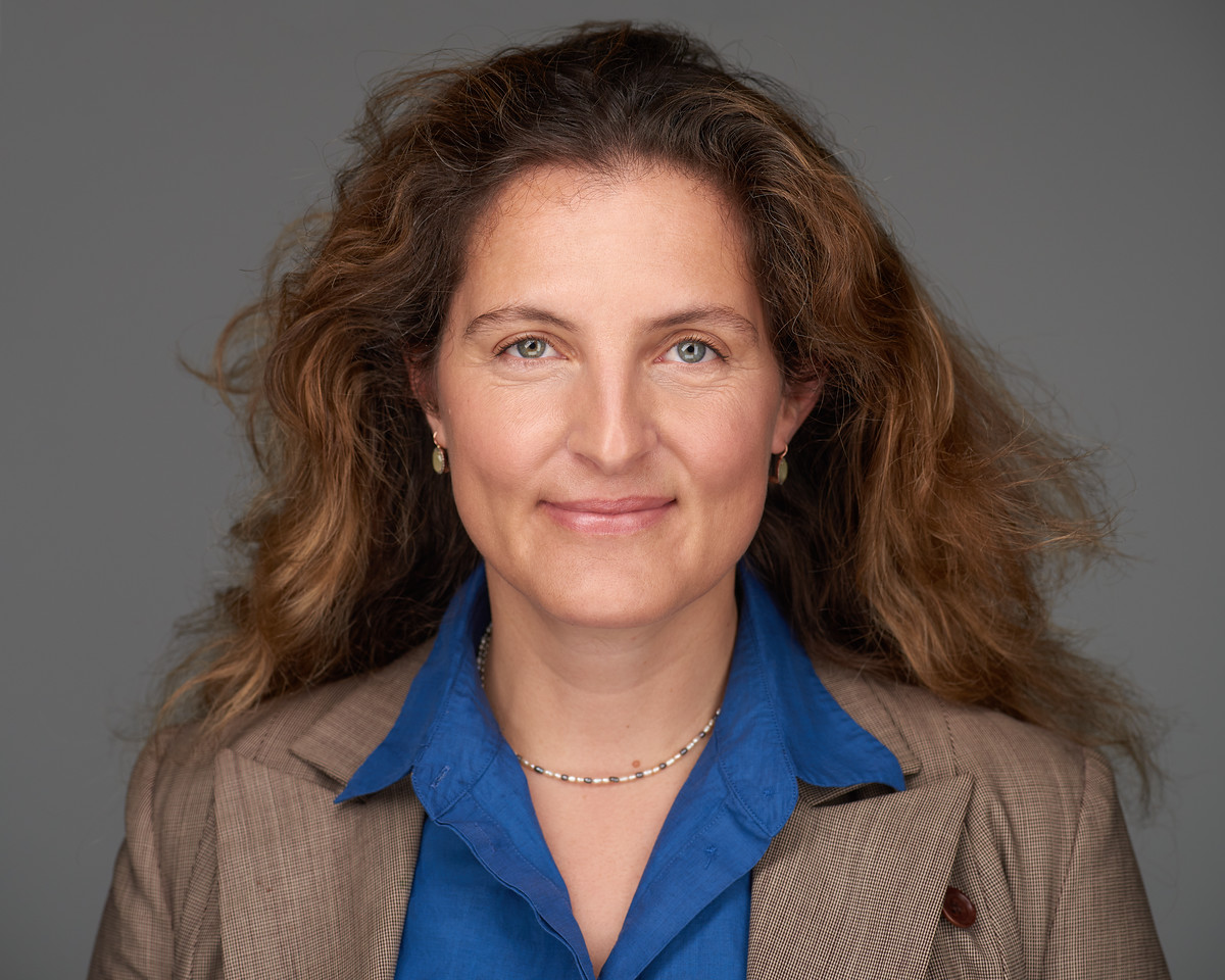 Zwack Izabella, a Zwack Izabella Borkereskedés és a Dobogó Pincészet tulajdonosa